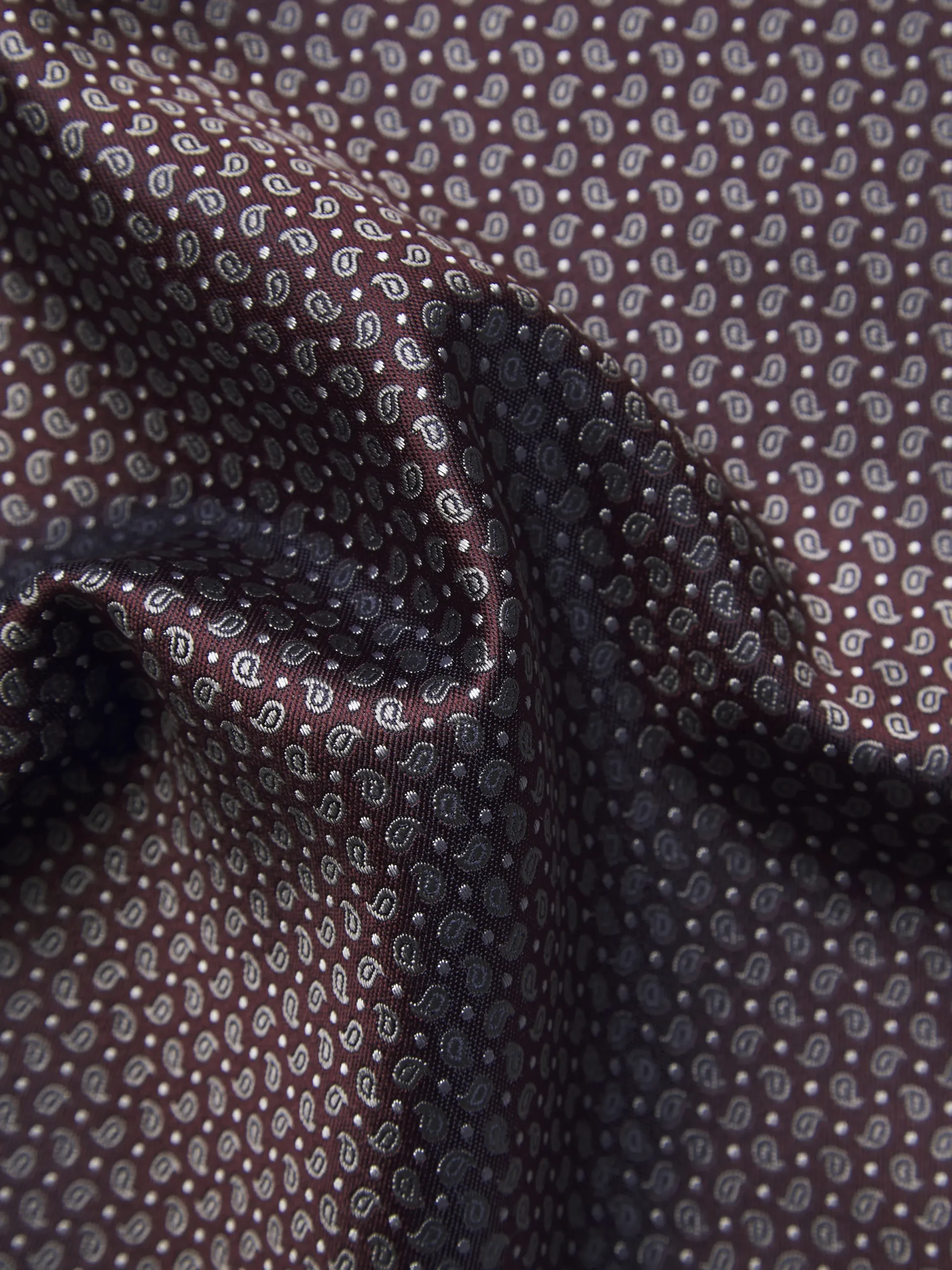 Online Brioni and midnight blue paisley motif jacquard silk pocket square Bordeaux